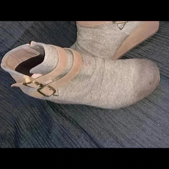 PIERRE DUMAS WEDGE ANKLE BOOTS SZ 7.5 - Picture 2 of 10